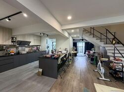 Blk 125 Bukit Batok Central (Bukit Batok), HDB Executive #559098691